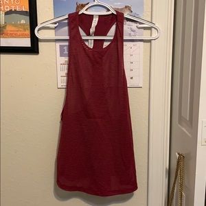 Cute mesh exercise top.